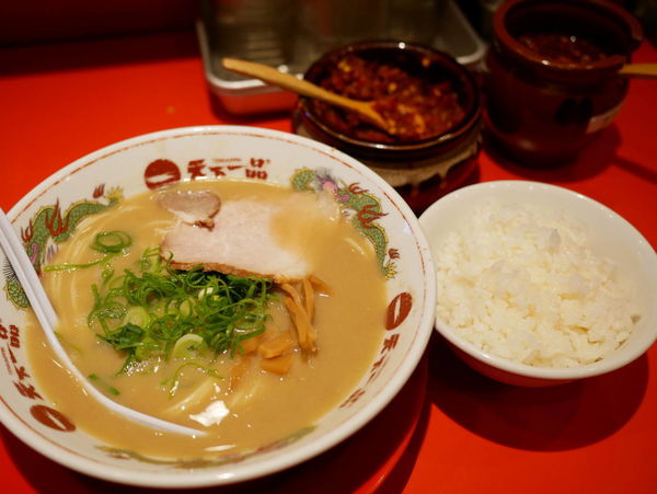 「中華そばセット 麺硬め」@天下一品 目黒店の写真