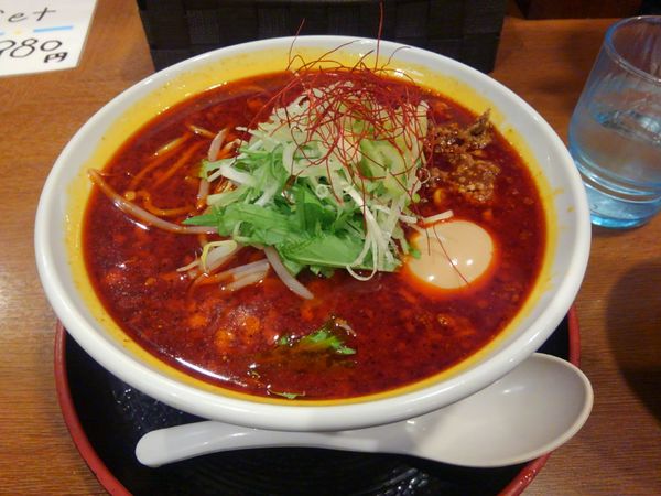 「火遁(辛さ・業火)＋味玉」@かくれ麺家 SAREDO 忍ばずの写真