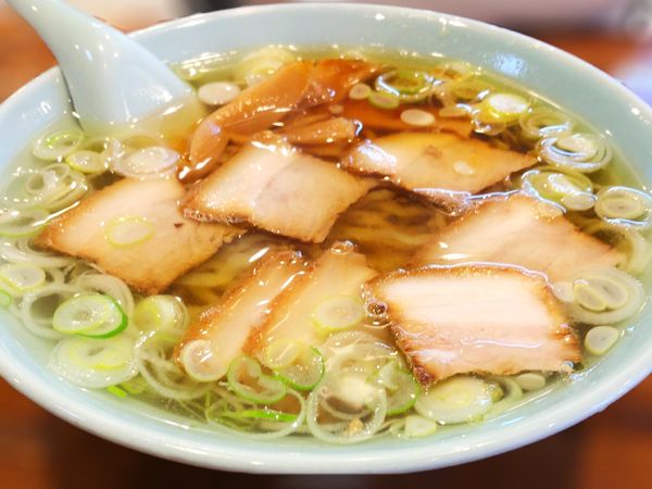 「醤油チャーシューメン」@丸信ラーメン 駅前店の写真