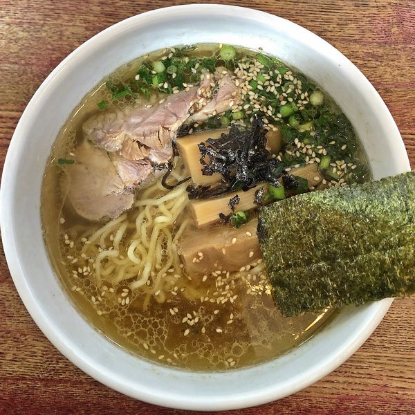 「塩らーめん　￥６５０」@ひなたやの写真