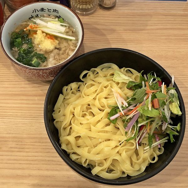 「背脂生姜醤油￥１，０００」@小麦と肉 桃の木の写真