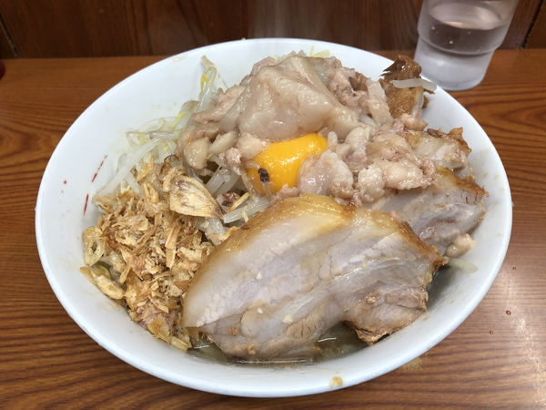 「汁なしブタ入り」@ラーメン二郎 亀戸店の写真