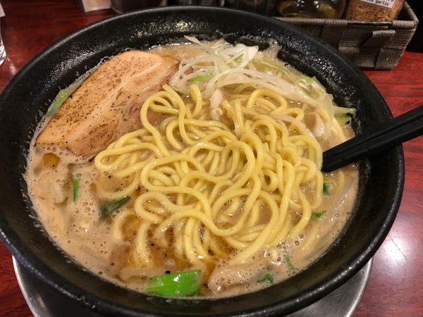 「豚骨味噌ラーメン」@豚骨ラーメン じゃぐら 高円寺店の写真