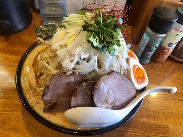 「白湯味噌 特製」@麺屋 鶏口の写真