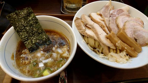 「3種のチャーシューつけ麺　1200円」@つけめん さなだの写真