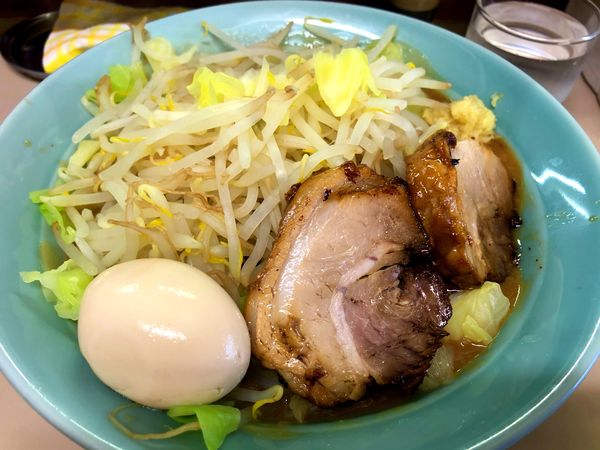 「二郎系（味噌）野菜マシ＋麺硬＋生姜＋玉子」@ラーメン ポール亭の写真