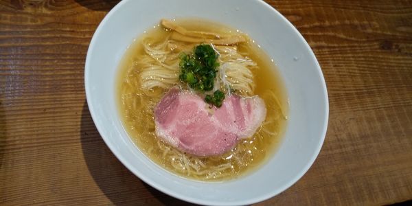 「しおラーメン」@町田汁場 しおらーめん進化 町田駅前店の写真
