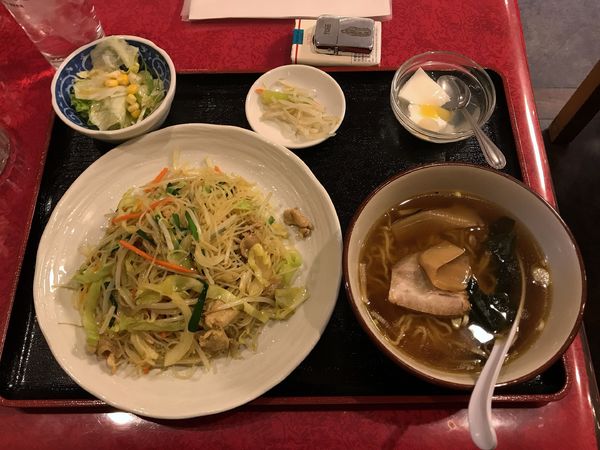 「半ラーメン」@盛京飯店の写真