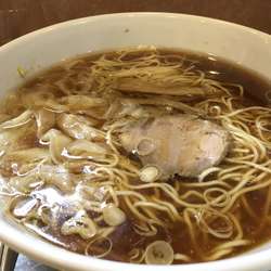 ワンタン麺 大盛