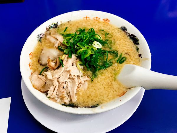 「こってりラーメン(固め・背脂多め)」@来来亭 十三店の写真