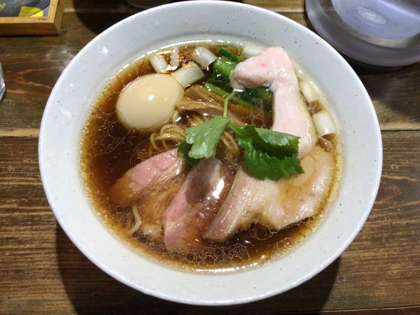「特製醤油ラーメン + チャーシューご飯」@ラーメン屋ジョンの写真