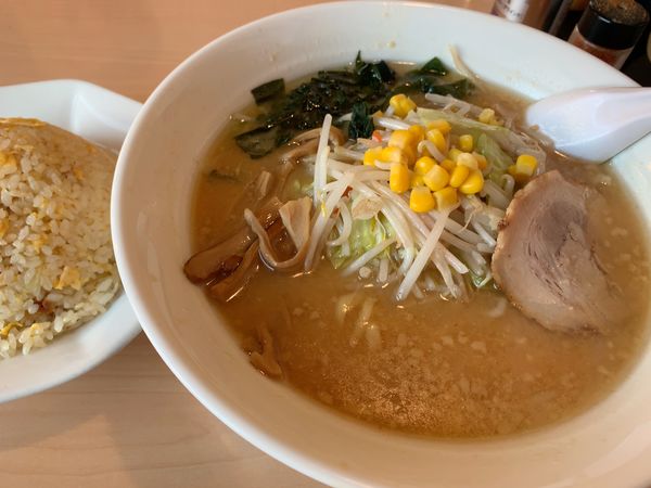 「味噌らーめん」@らーめん ともや 高崎店の写真