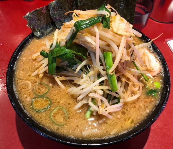 「チャーシュー麺中盛ニラモヤシトッピ」@厚木家の写真