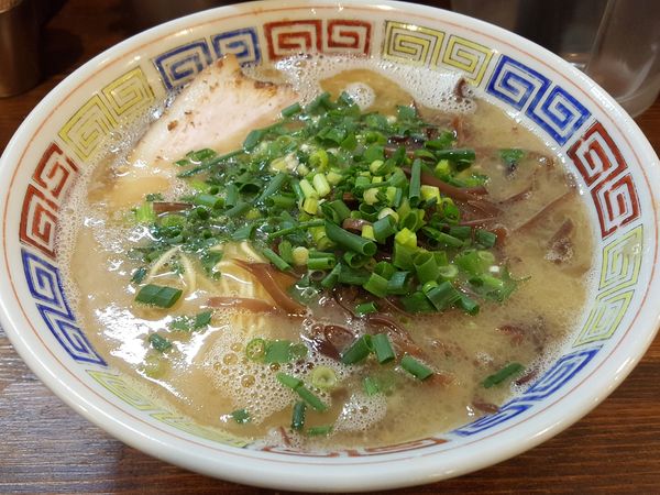 「長浜らーめん ¥700」@九州博多長浜ラーメン ハングリードラゴンの写真