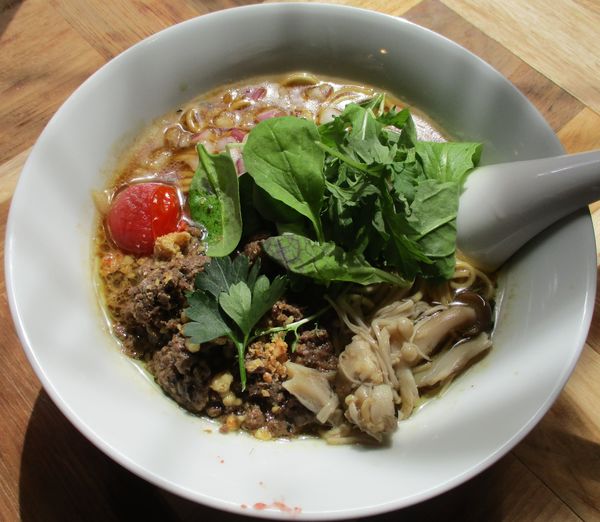 「鹿骨ジビエ醤油白湯らぁ麺　890円」@下北澤 Ramen KUWAJIMA.の写真