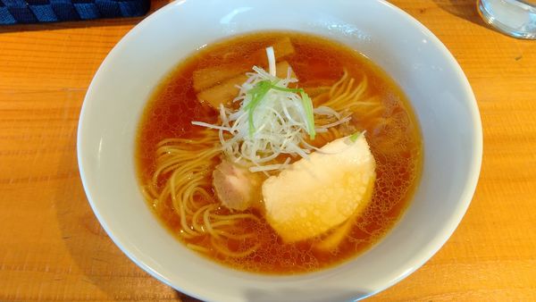 「鶏そば800円」@麺や ほころびの写真