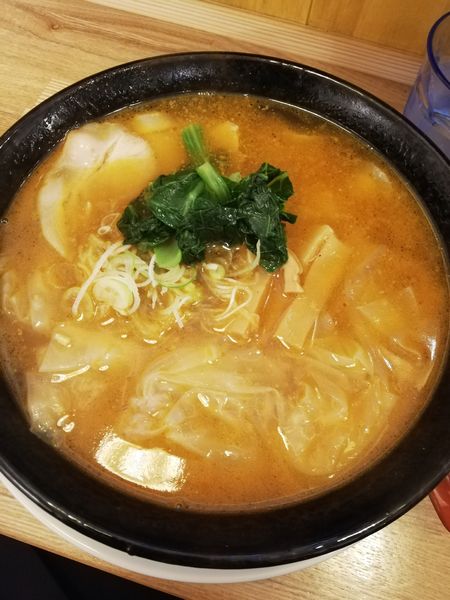 「スタミナワンタンメン」@ワンタンメンの満月 三鷹店の写真