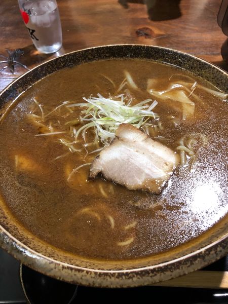 「中華そば大盛+ワンタン皮トッピング」@もちもちの木 川越店の写真