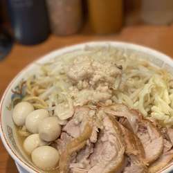 大豚らーめん(うずら追加)