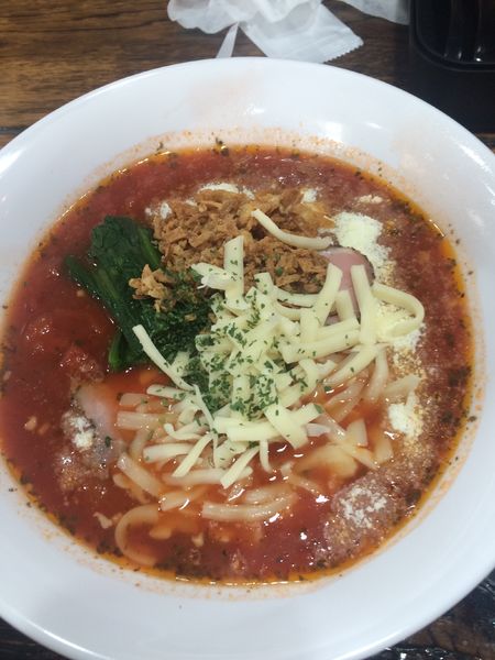「味玉チーズトマトラーメン」@麺や 空と大地の写真