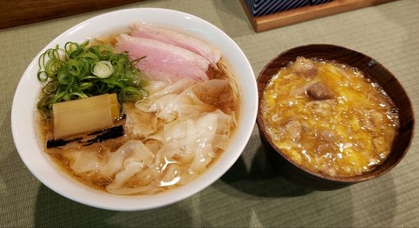 「鴨ワンタンメン＋親子丼 1150円」@らーめん 鴨to葱の写真