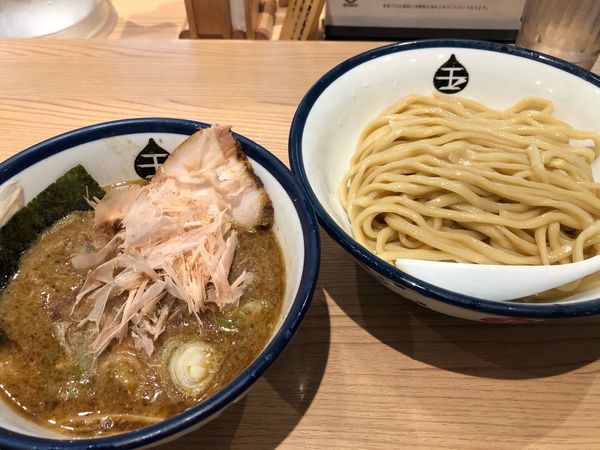 「濃厚魚介つけめん」@つけめん玉 品達店の写真