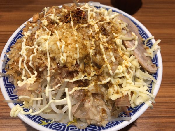 「汁なし(全増し)+カレーに変身 950円」@びんびん豚の写真