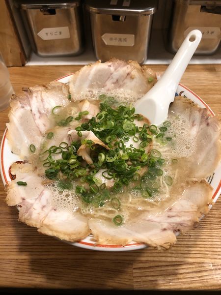「チャーシューメン／¥920」@博多ラーメン でぶちゃん 高田馬場本店の写真