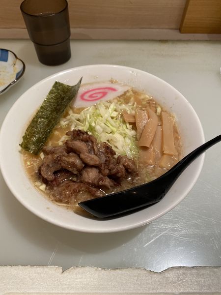 「春キャベツの牛骨ラーメン」@九州博多らーめん麺屋 悟空 立川店の写真