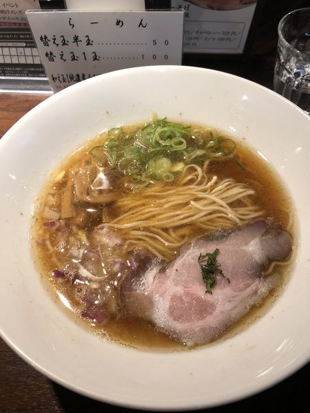 「鴨脂煮干醤油そば800円」@九十九里煮干つけ麺 志奈田の写真
