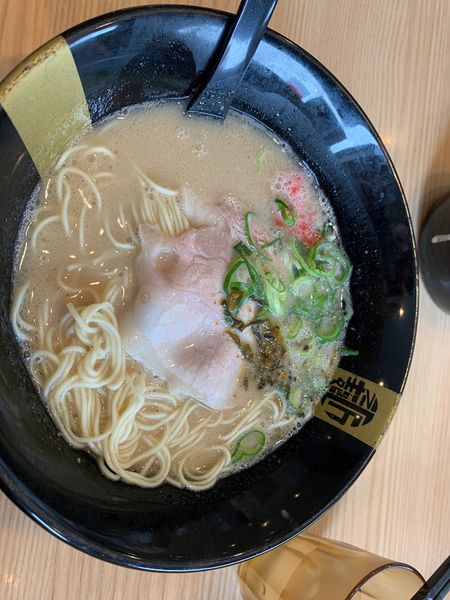「豚骨ラーメン」@ラーメン匠 曙店の写真