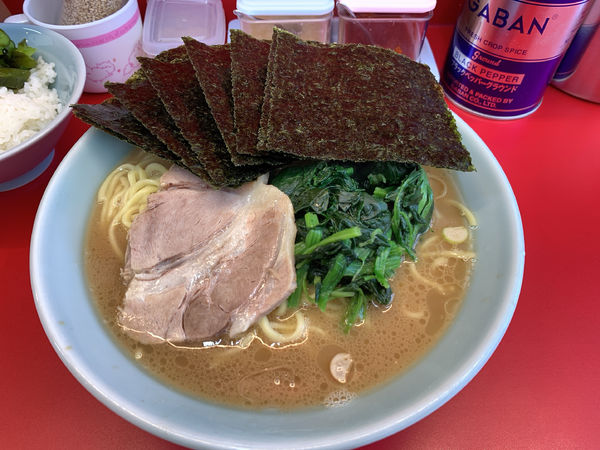 「醤油ラーメン　大盛り」@横浜ラーメン武蔵家 薬園台店の写真