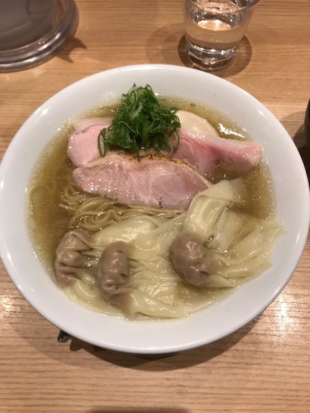 「ワンタン鶏中華そば」@中華そば 龍の眼 〜第二章〜の写真