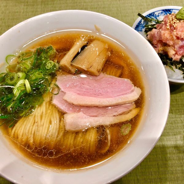 「鴨らーめん　トロたくちらし1050円」@らーめん 鴨to葱の写真