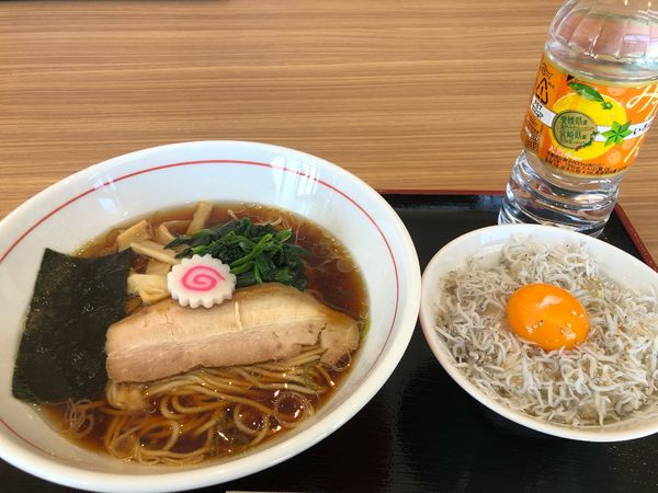 「ラーメン650円、しらす丼300円」@日立中華そば むじゃき食堂の写真
