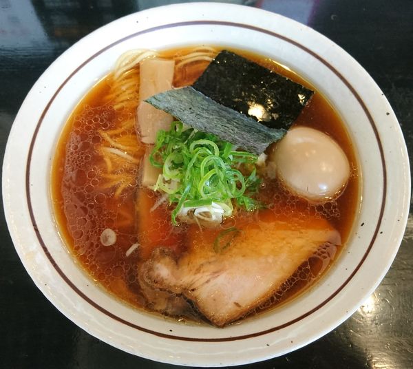 「中華そば＋煮玉子」@中華そば しながわの写真