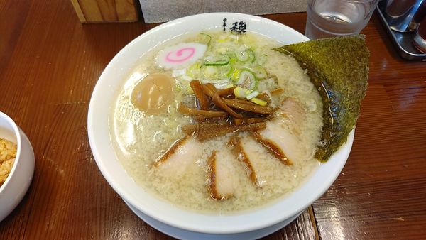 「中華そばこってり（700円）＋味玉（120円）＋肉めしサービ」@中華そば 馥の写真