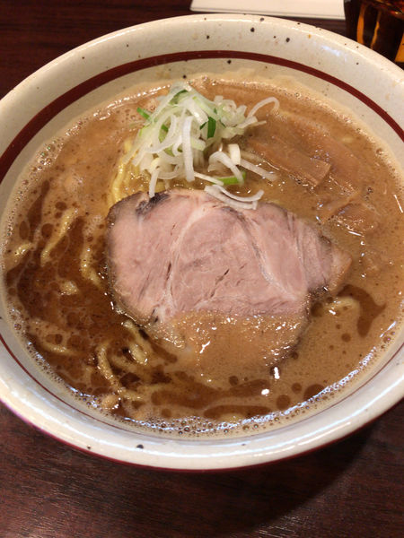 「胡麻ラーメン 740円 ランチ大盛りサービス」@拉麺 阿修羅 船橋本店の写真