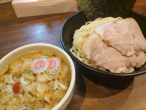 「特製つけ麺（1070円）」@自家製熟成麺 吉岡 田端店の写真