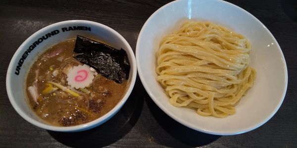 「濃厚魚介豚骨つけめん」@UNDERGROUND RAMEN 川越仲町の写真