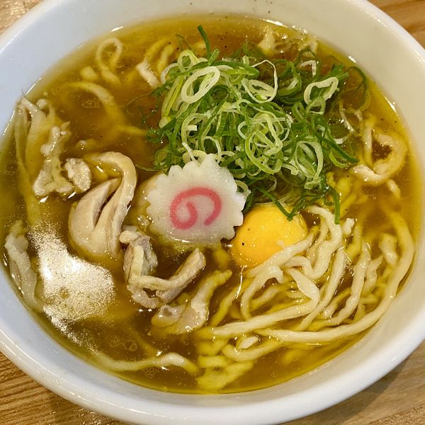 「金の鶏中華＋生ビール」@新旬屋 本店の写真