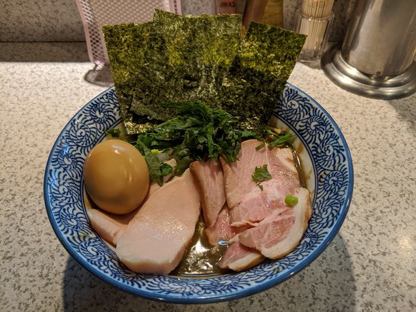 「特製濃厚煮干しラーメン+和え玉」@破壊的イノベーションの写真