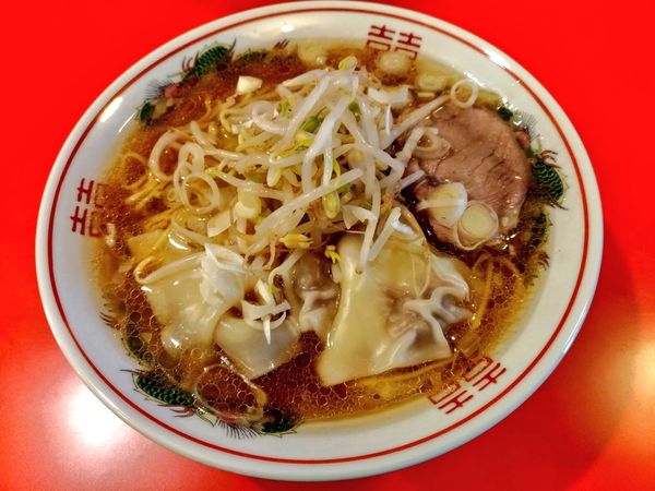 「ワンタン麺」@魚料理・屋台ラーメン 龍珍の写真