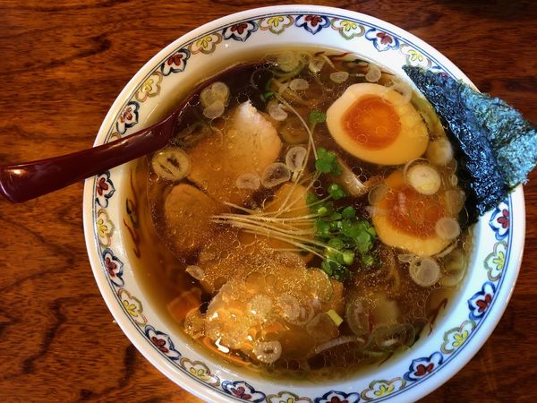 「半熟煮たまご手打ち中華そば」@手打ち中華そば 和屋の写真