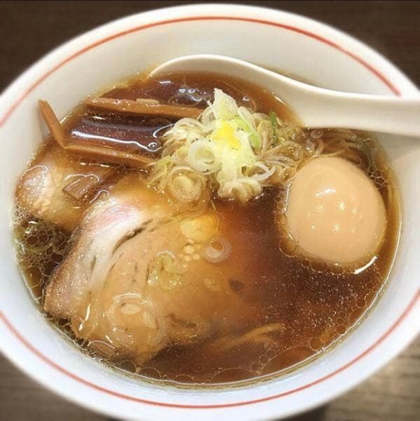 「しょうゆらーめん」@らーめん颯人の写真