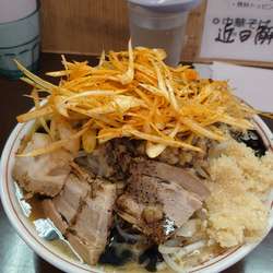 ラーメン大盛り辛味ネギマー油