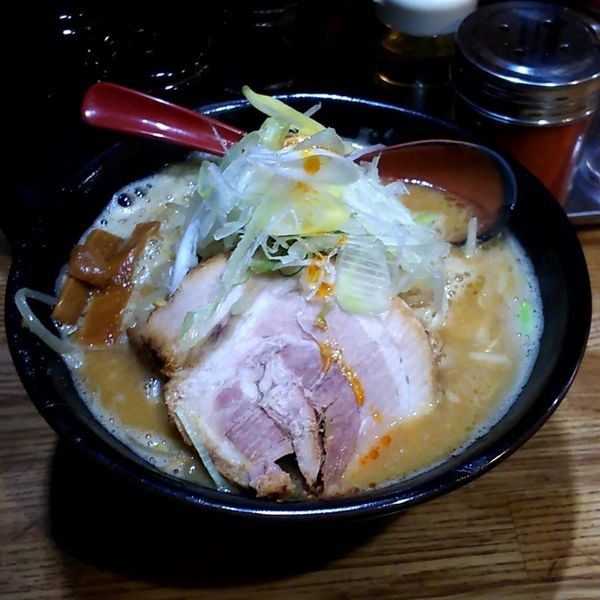 「辛味噌ラーメン  野菜増し」@麺処 花田 上野店の写真