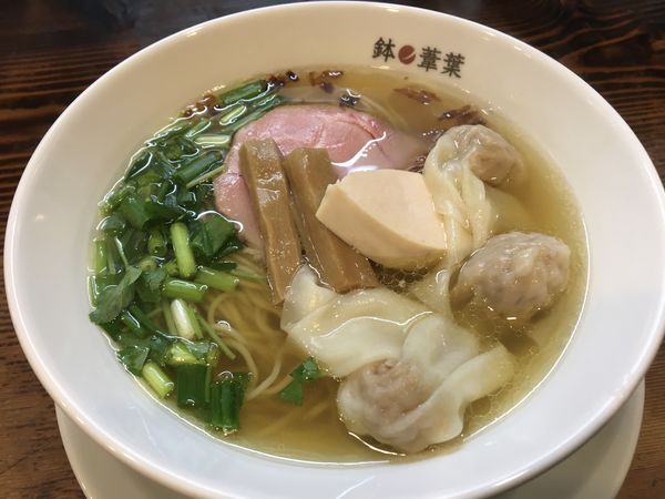 「塩わんたん麺」@らーめん 鉢ノ葦葉の写真