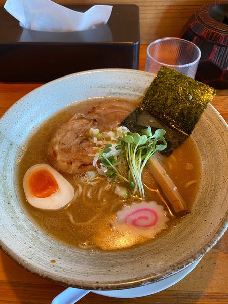「豚骨煮干しラーメン」@麺屋 大谷の写真