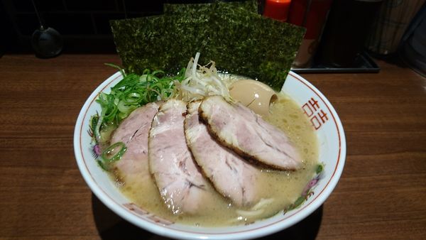 「全乗せ廣島らぁめん」@ナルトもメンマもないけれど。の写真